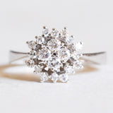 Anello vintage a margherita in oro bianco 14K con diamanti (0.50ctw ca.), anni ‘60