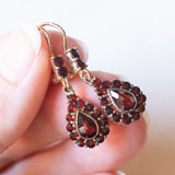 Orecchini pendenti vintage in oro giallo 9K con granati, anni ‘60