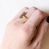 Anello antico in oro giallo 18K con turchesi e perline, anni ‘10/‘20