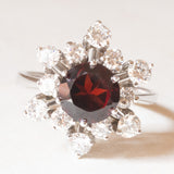 Anello a fiocco di neve vintage in oro bianco 18K con granato (2ct ca.) e diamanti di taglio brillante (1.50ctw ca.), anni ‘80