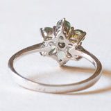 Anello a fiore vintage in oro bianco 9K con topazi verde chiaro, anni ‘80