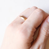 Anello gypsy vintage in oro giallo 14K con rubino sintetico, anni ‘40