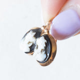 Orecchini antichi in oro giallo 18K con cammeo su agata, primi del ‘900