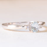 Trilogy vintage in oro bianco 9K con acquamarina (0.30ct ca.) e diamanti di taglio brillante (0.05ctw ca.)
