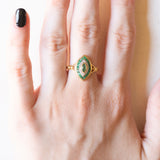 Anello a navette vintage in oro giallo e bianco 18K con smeraldi e diamanti, anni ‘60