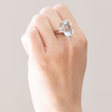 Anello vintage in oro bianco 18K con acquamarina (9ct ca.) e diamanti (0.05ctw ca.), anni ‘60/‘70