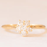 Anello a margherita vintage in oro giallo 18K con diamanti di taglio brillante (0.36ctw ca.), anni ‘60