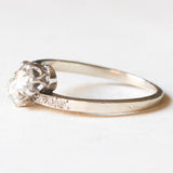 Toi et Moi antico in platino e in oro bianco 18K con diamanti centrali di taglio rosa coroné (0.70ctw ca.) e diamanti laterali di taglio rosetta, anni ‘20/‘30