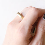 Anello a fascia vintage in oro giallo 14K con acquamarina (0.70ct ca.), anni ‘70