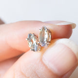 Orecchini punto luce vintage in oro bianco 10K con quarzi