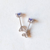 Orecchini punto luce vintage in oro bianco 9K con tanzaniti