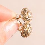 Orecchini antichi in oro giallo e in oro bianco 18K con diamanti (centrali 0.40ctw ca.), anni ‘30/‘40