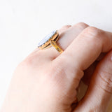 Anello vintage in oro giallo 14K con cammeo su agata, anni ‘60