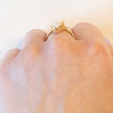 Anello vintage in oro giallo 18K con opali (0.60ctw ca.), anni ‘60/‘70