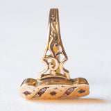 Anello in oro giallo 14K con diamanti di taglio rosetta e paste di vetro rosse, anni ‘40/‘50