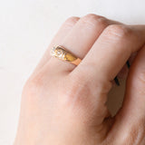 Anello gypsy retrò in oro giallo 14K con diamanti (0.16ctw ca.), anni ‘40