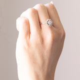 Anello vintage a margherita in oro bianco 14K con diamanti (0.50ctw ca.), anni ‘60