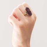 Anello antico in oro giallo 14K con granati di Boemia, seconda metà dell‘800