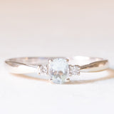 Trilogy vintage in oro bianco 9K con acquamarina (0.30ct ca.) e diamanti di taglio brillante (0.05ctw ca.)