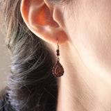 Orecchini pendenti vintage in oro giallo 9K con granati, anni ‘60