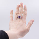 Anello vintage in oro bianco 14K con ametista (3ct ca.) e diamanti (0.12ctw ca.), anni '70