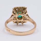 Anello vintage in oro giallo 18k con smeraldo centrale e diamanti (0.80ctw), anni '70