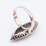 Bague ancienne en or 8 carats et diamants (2,4 ct au total), années 10