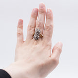 Anello antico in oro18k con diamanti taglio brillante (0,30ct) e huit-huit , anni 30