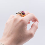 Anello in oro 18K con diamanti (0.75ctw ca.) e rubini carrè, anni '40