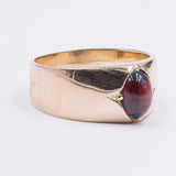 Anello vintage in oro 14k con granato taglio cabochon, anni '50