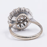Anello vintage a "toppa" in oro bianco 18k con diamanti taglio rosa, anni '30/'40