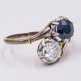 Anello contrarier antico in oro e platino con diamante (0.65ct) e zaffiro (1.30ct), anni '20