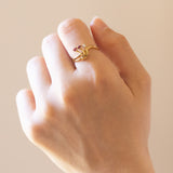 Anello vintage in oro 18K con diamante (0.03ct ca.) e rubini, anni ‘70