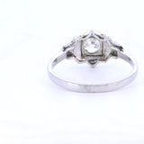 Art Deco solitaire in 18K white gold with old mine cut diamonds of approx. 0.50 ct, 1930s