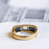 Anello da uomo antico in oro 18K con zaffiri e diamante centrale, primi del '900