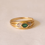 18K gold band ring with emerald, 60s / 70s