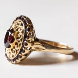 Anello vintage in oro 18K con granati, anni ‘60