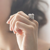 Anello in oro bianco 18K con diamanti (1.40ctw)