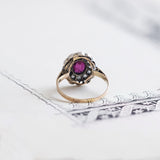 Anello antico in oro 18K e argento con rubino naturale e diamanti, anni '40