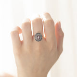 Anello antico in oro 18K e argento con rubino naturale e diamanti, anni '40