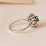 Bague marguerite en or blanc 18 carats avec émeraude et diamants, années 1960