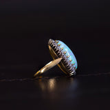 Anello vintage in oro 18K con opale australiano arlecchino e diamanti di taglio brillante (0.80ctw), anni '50