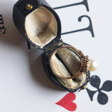 Antique 18K gold ring with pearl and diamonds, early 1900s
