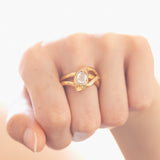 Anello a serpente in oro 18K con diamante (0.80ct ca.), anni '60