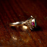 Anello antico in oro 14K con pietra verde, rubini e perline, primi del '900 - Antichità Galliera