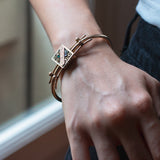 Bracciale rigido borbonico in oro 12K con paste di vetro, fine '800