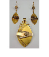 Parure borbonica spilla/ciondolo e orecchini in oro con perline. Fine '800 - Antichità Galliera