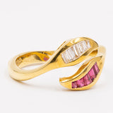 Anello vintage in oro giallo 18k con diamanti e rubini, anni '70