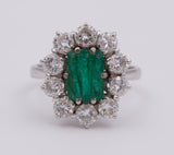 Anello vintage in oro bianco con diamanti brillanti e smeraldo, anni 50