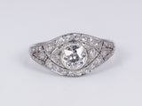 Anello antico in platino con diamante centrale ( 0.70 ct ) e diamanti laterali, anni 10/20 - Antichità Galliera